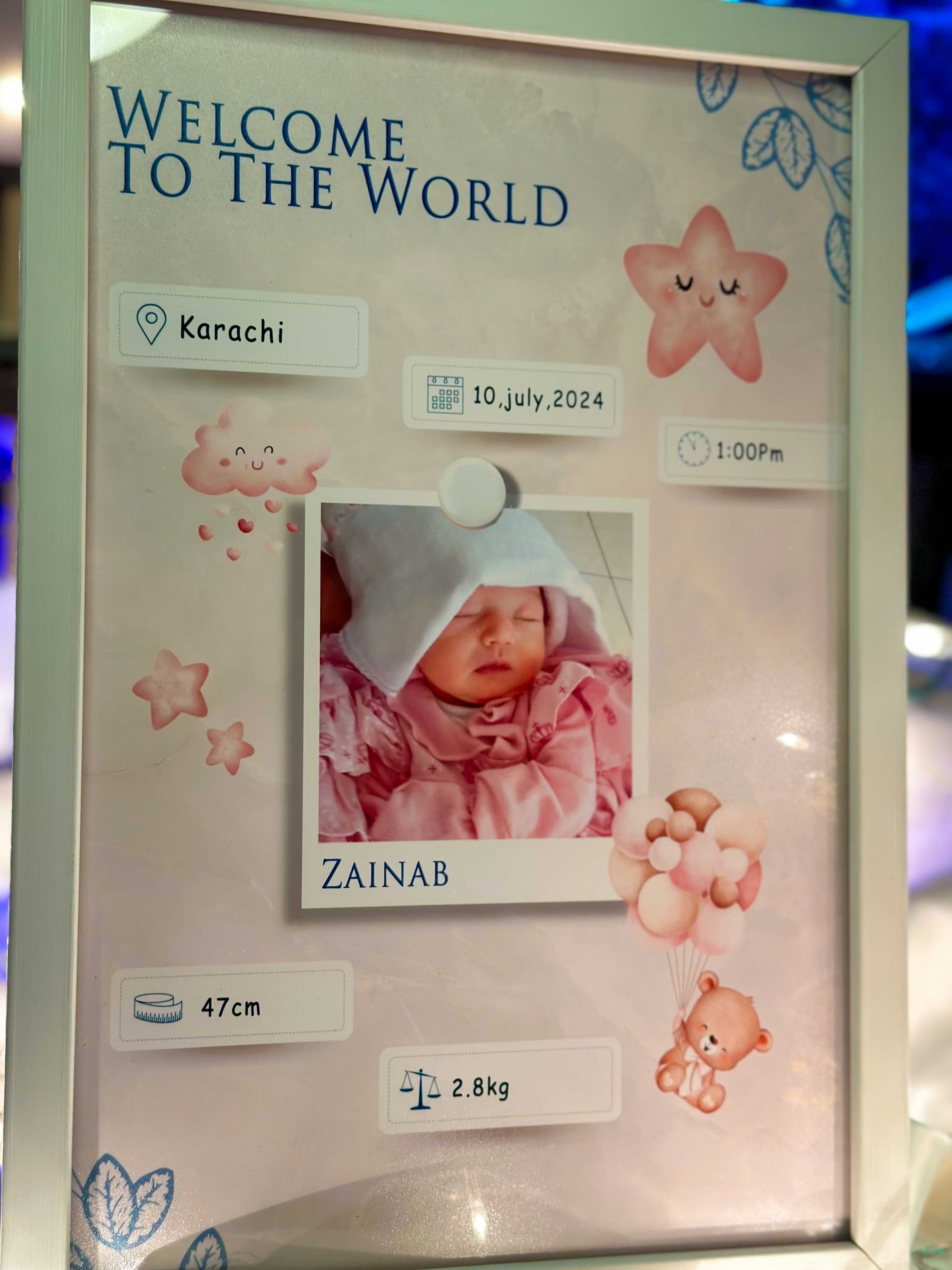 Born Baby Frame — Polaroid Design (Pink & Blue)